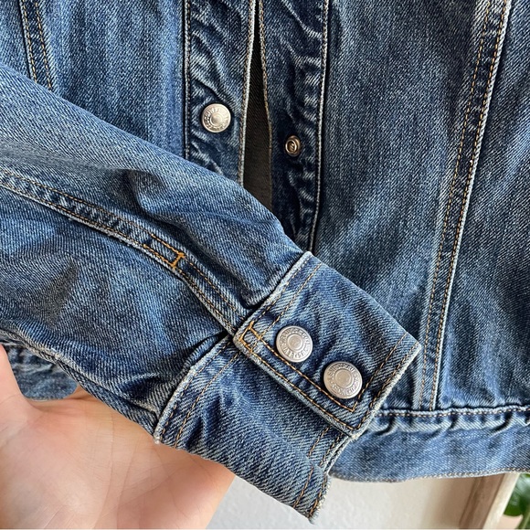 LEVI’S 💙Denim Jacket - Picture 10 of 13